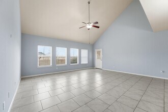 719 Longstreet Dr in Richmond, TX - Building Photo - Building Photo