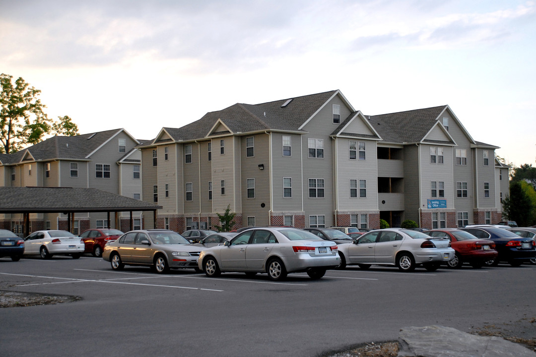 Madison and Brookside Garden Student Housing Photo