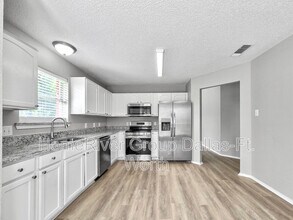 1140 Sandalwood Dr in Fort Worth, TX - Building Photo - Building Photo