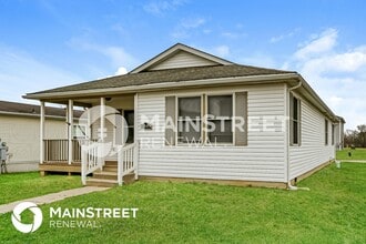 34 Waterman Ave in Commercial Point, OH - Building Photo - Building Photo