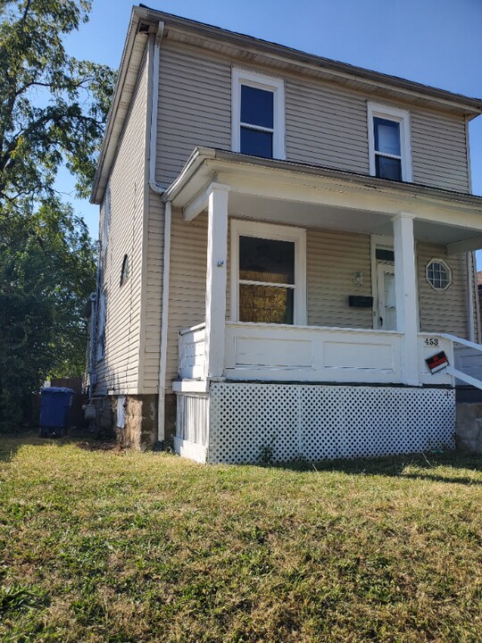 453 S Powell Ave in Columbus, OH - Foto de edificio