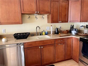 3038 Cape Henry Ct in Virginia Beach, VA - Building Photo - Building Photo