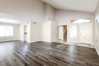 9147 N 73rd Ln in Peoria, AZ - Building Photo - Building Photo