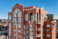 The Villa at Buckhead Heights in Atlanta, GA - Foto de edificio - Building Photo