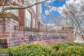 801 S Greenbrier St in Arlington, VA - Building Photo - Building Photo
