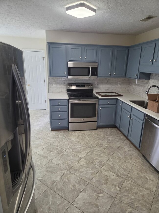 15113 Ground Fern Dr in Chesterfield, VA - Building Photo - Building Photo