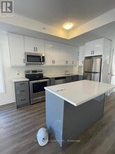 2635 William Jackson Dr in Pickering, ON - Building Photo - Building Photo