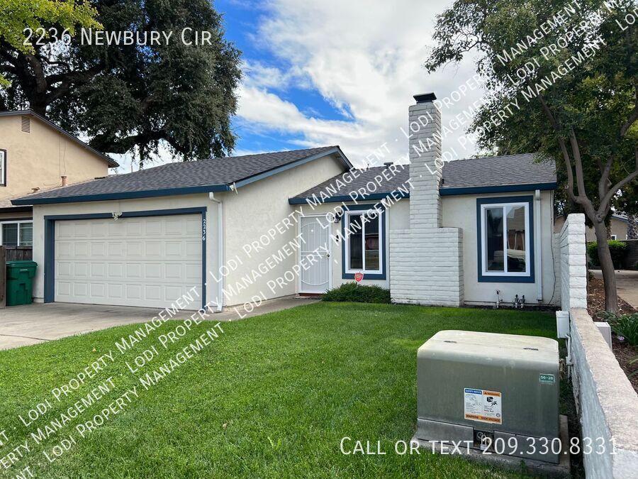 2236 Newbury Cir in Lodi, CA - Building Photo