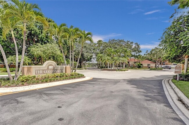 801 NW 91st Terrace in Plantation, FL - Building Photo - Building Photo