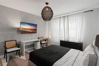 1553 Meridian Ave in Miami Beach, FL - Building Photo - Building Photo