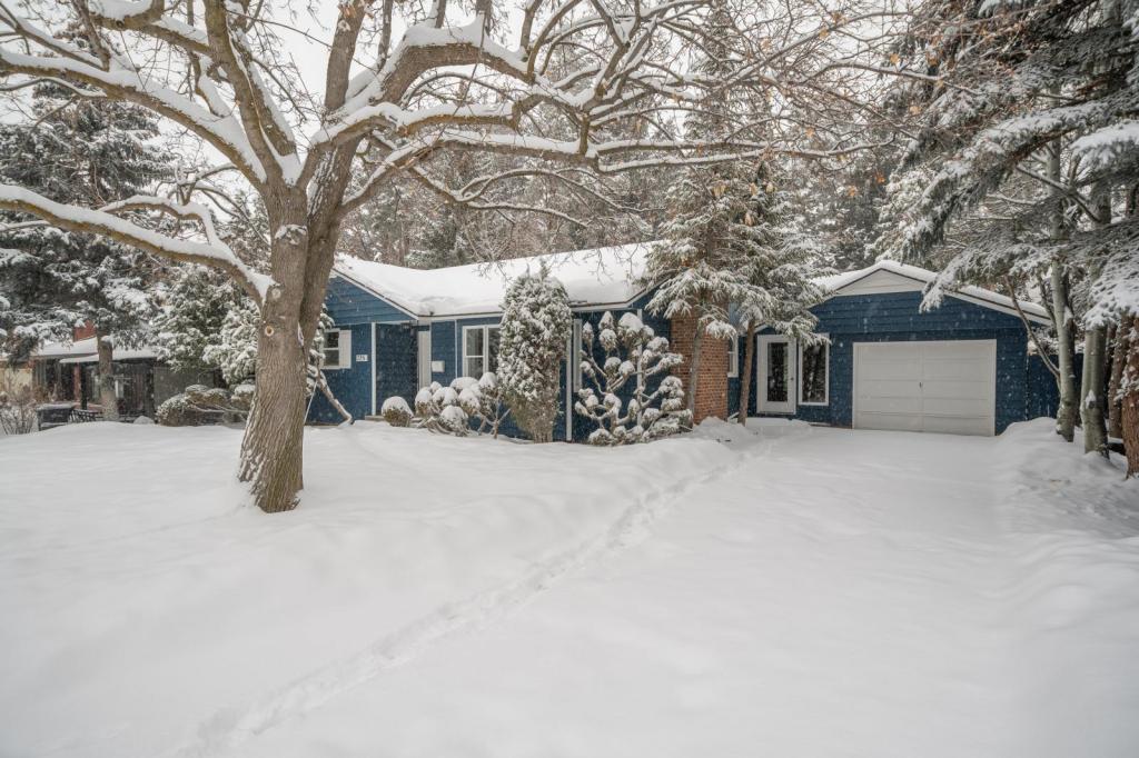 225 E 25th St in Idaho Falls, ID - Building Photo