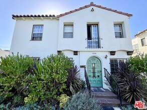 1268 S Highland Ave in Los Angeles, CA - Building Photo - Building Photo