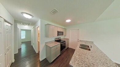 3780 SE 141st Ln in Summerfield, FL - Building Photo - Building Photo