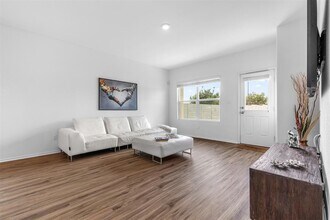 432 Wolf Springs Rd in Georgetown, TX - Building Photo - Building Photo