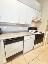 5131 City St in Orlando, FL - Building Photo - Building Photo