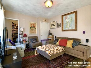 16 Rossmore Rd, Unit 3 in Boston, MA - Foto de edificio - Building Photo