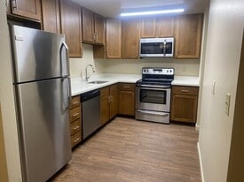 Park 3025 in Seattle, WA - Building Photo