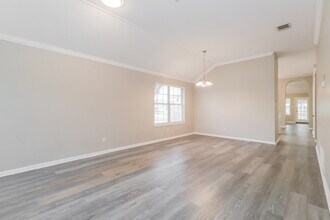 200 Woodstone Dr in Georgetown, TX - Foto de edificio - Building Photo