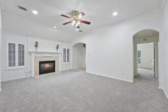 403 Pine Creek Dr in Friendswood, TX - Building Photo - Building Photo
