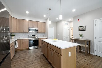 Turnpike Ridge in Berlin, CT - Foto de edificio - Interior Photo
