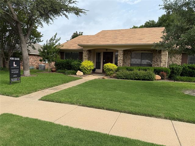 property at 1005 Summertree Cir
