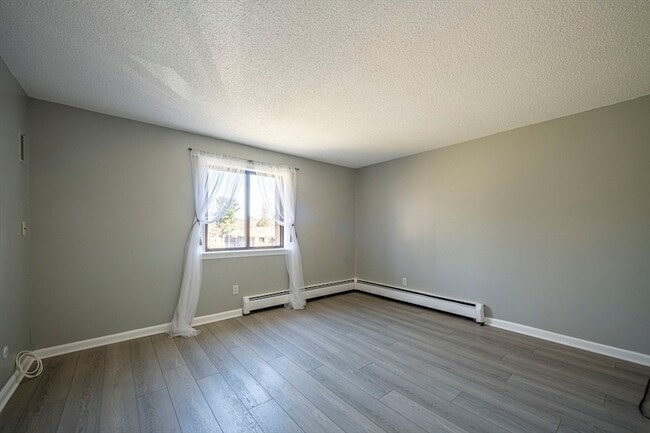 645 W Lowell Ave, Unit 23 in Haverhill, MA - Building Photo - Building Photo