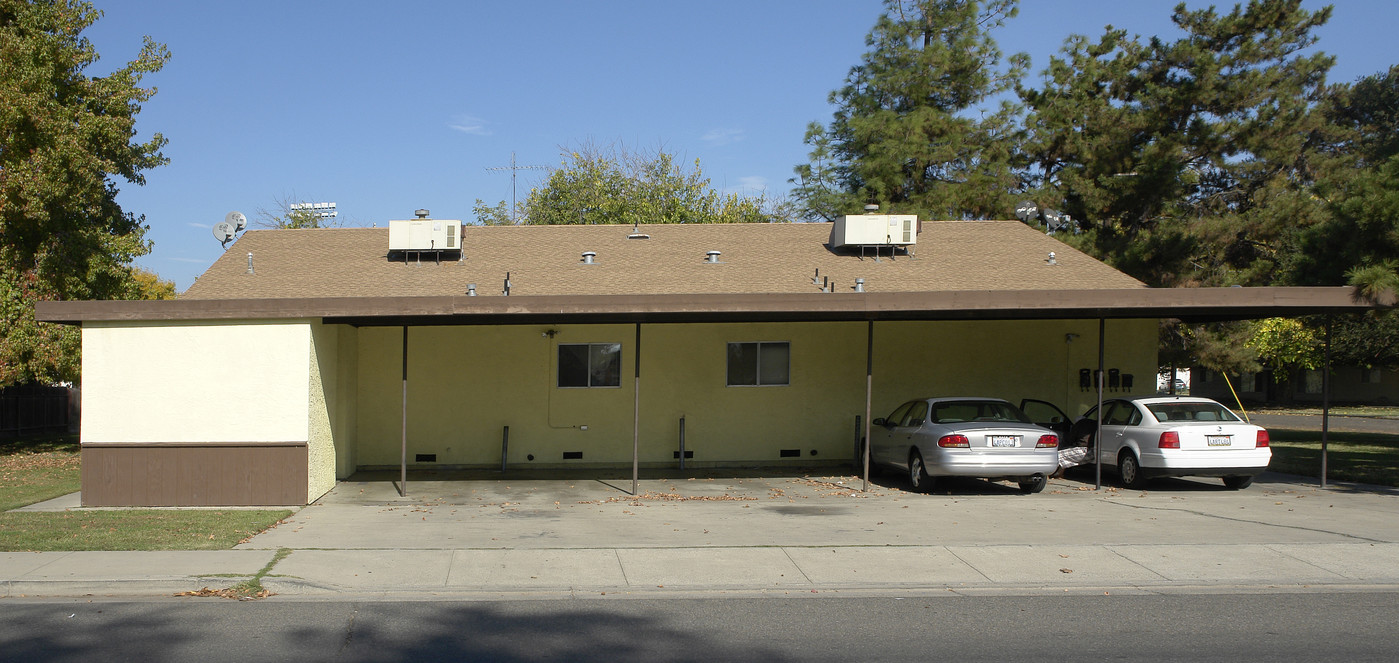 793 Broadway Ave in Atwater, CA - Building Photo