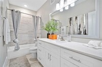 1620 Oak Tree Dr photo'