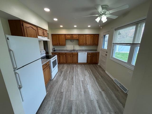 76 Evergreen St in Elk Grove Village, IL - Building Photo - Building Photo