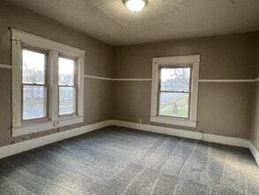 1 E Main St in Mooresville, IN - Building Photo - Building Photo