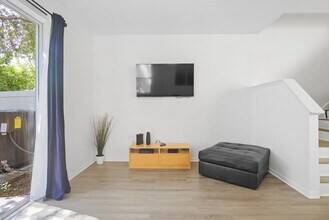 2650 N Old Lake Wilson Rd in Kissimmee, FL - Building Photo - Building Photo