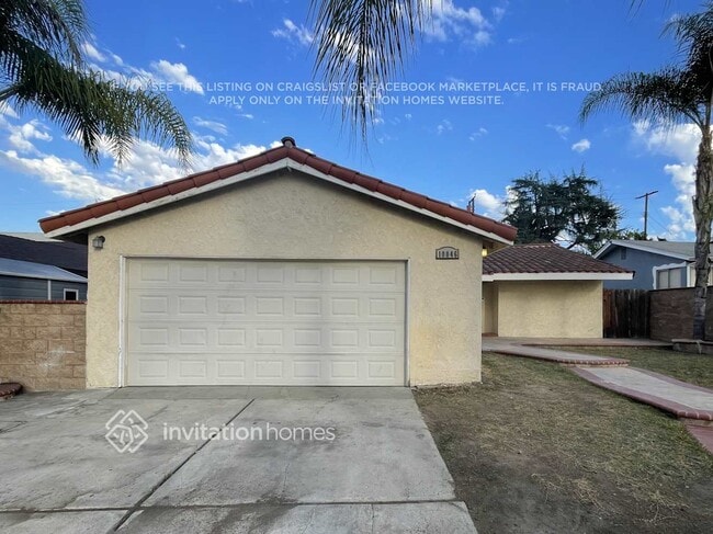 property at 10846 Archway Dr