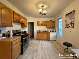 39 Turner St, Unit 3 in Boston, MA - Building Photo