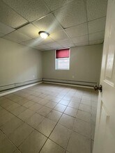 180 Garfield Ave, Unit 4 in Jersey City, NJ - Foto de edificio - Building Photo