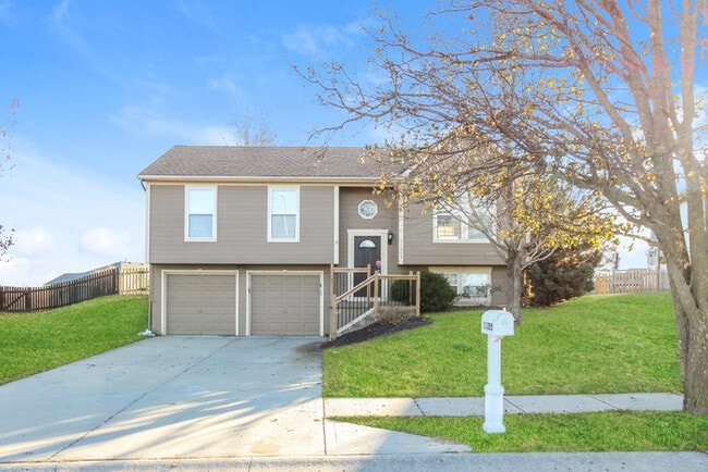 property at 11205 N Ditman Ave