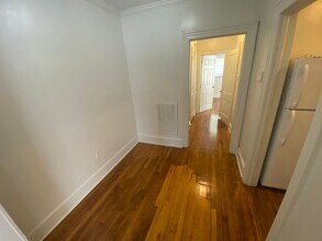 1402 W Chapel Hill St in Durham, NC - Building Photo - Building Photo