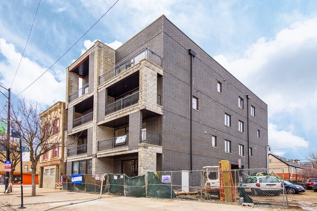 property at 2516 W Division St