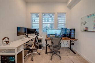 8911 Knoll Villas St in Houston, TX - Building Photo - Building Photo