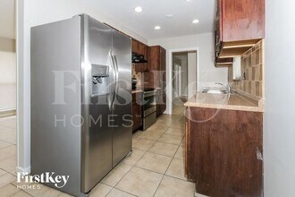 811 Evergreen Dr in West Palm Beach, FL - Building Photo - Building Photo