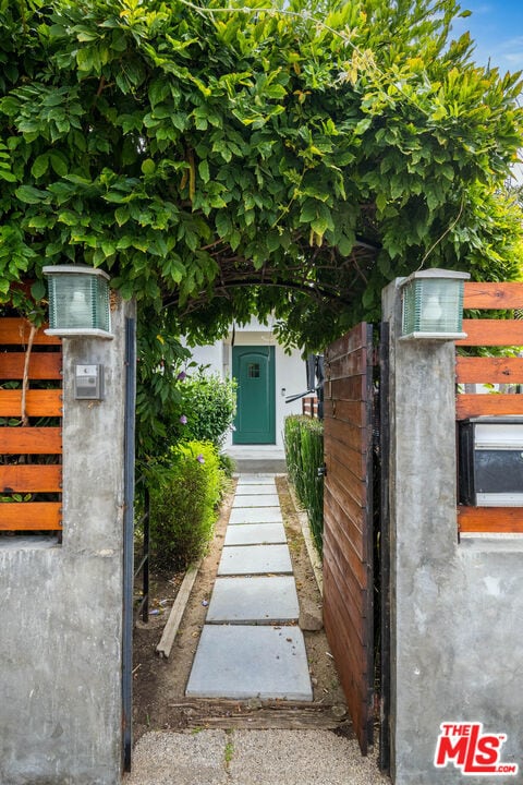 property at 3012 Bagley Ave