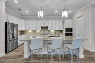 28101 Foxrock Ct in Bonita Springs, FL - Building Photo - Building Photo