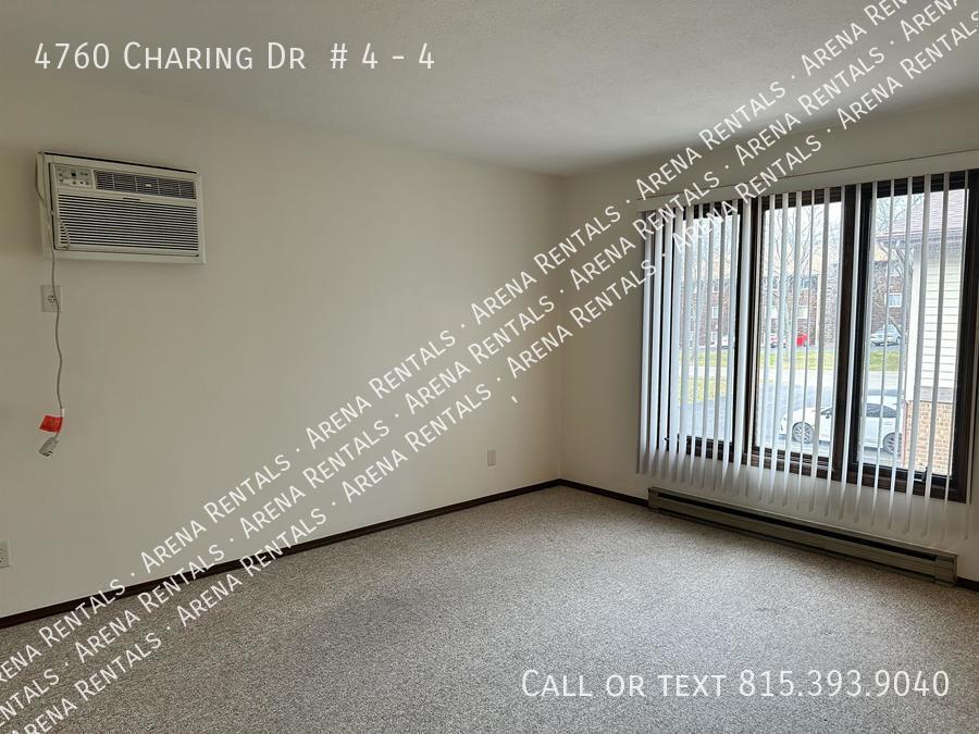 4760 Charing Dr-Unit -4 in Rockford, IL - Building Photo