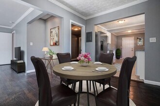 120 Burbank Dr NW in Atlanta, GA - Building Photo - Building Photo