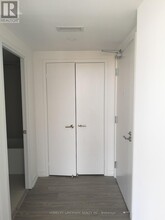19-3319 Western Battery Rd in Toronto, ON - Building Photo - Building Photo