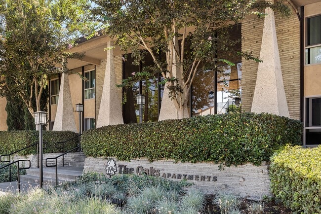 The Oaks Apartments