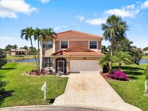 13870 Silver Lake Ct in Ft. Myers, FL - Building Photo - Building Photo
