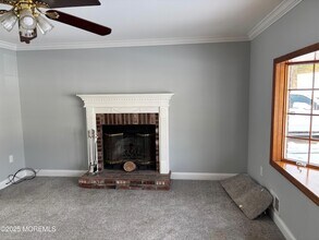 148 Bayshore Dr in Barnegat Township, NJ - Building Photo - Building Photo