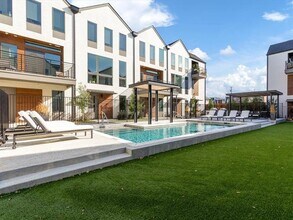 4419 Cabell Dr in Dallas, TX - Building Photo - Building Photo