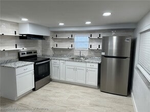 249 S Commerce Ave in Sebring, FL - Building Photo - Building Photo