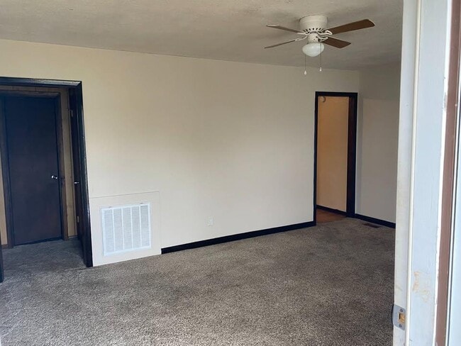 4016 Mallard Dr in Del City, OK - Building Photo - Building Photo